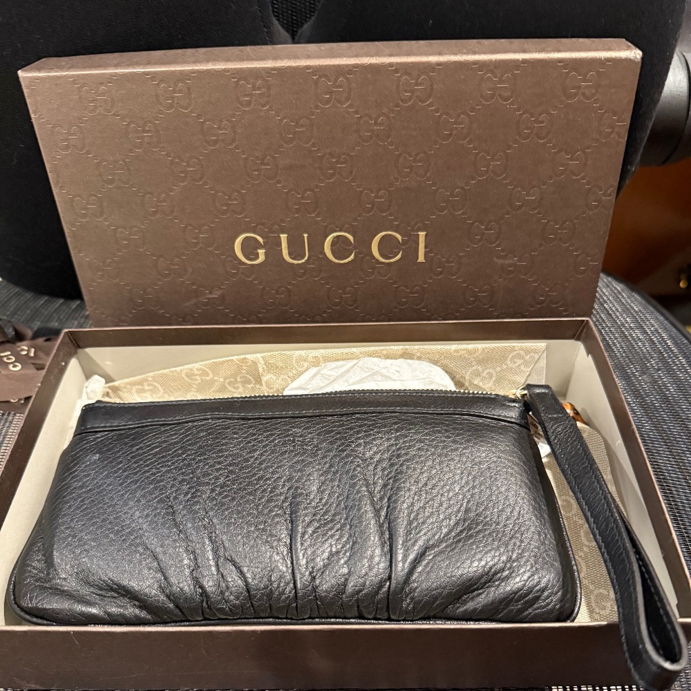 Gucci wristlet black